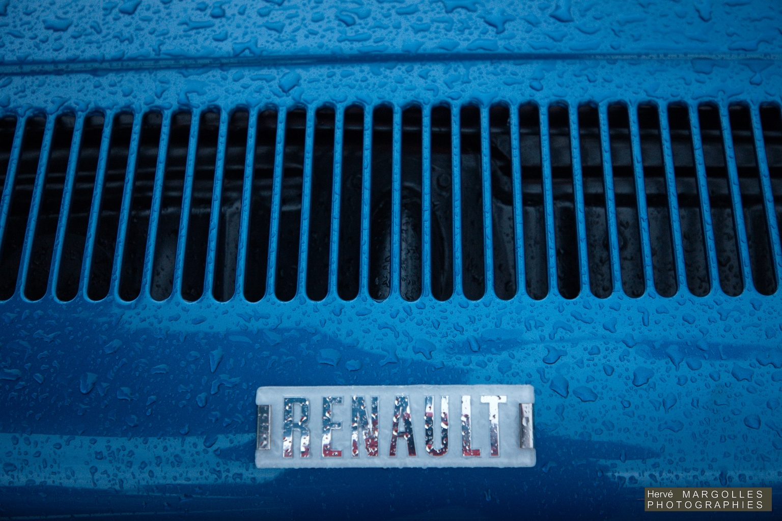 Renault 8 Major-02.jpg